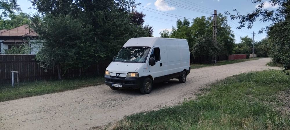 Dubă. Peugeot. Boxer.