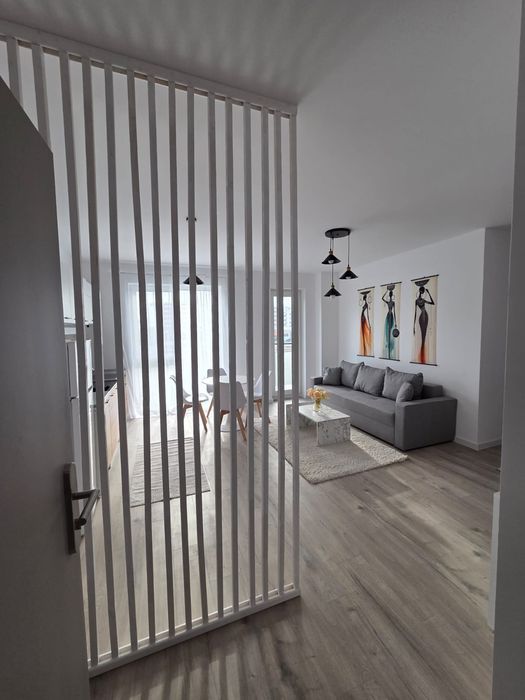 Închiriez apartament 2 camere Râșnov etaj 1 bloc nou