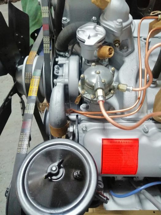 Двигатель ЗИЛ 130. 131.