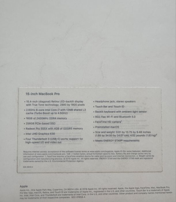 MacBook Pro 16 2018 i7 / 16GB RAM / 1TB SSD / Touch Bar / Baterie noua, schimbata cu factura si garantie anul trecut