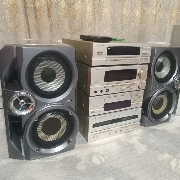 Музыкальный центр LOTTE , сотилади.