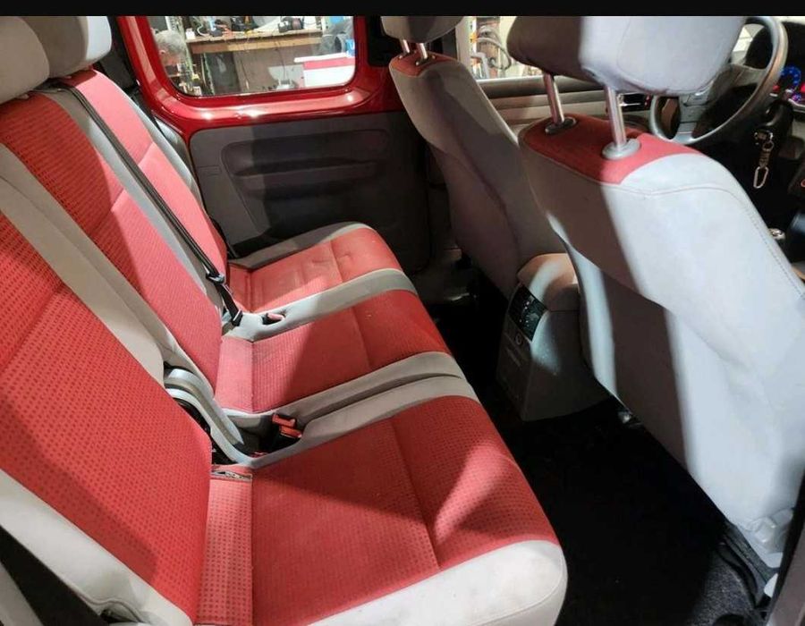 VW Caddy 1.4L Benzină