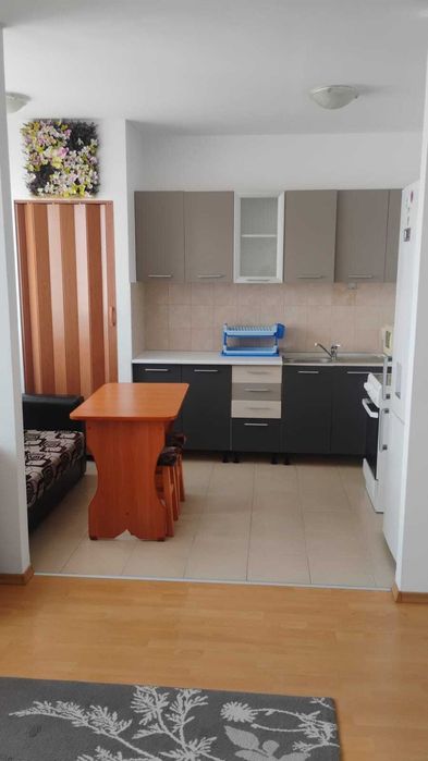 Proprietar, închiriez garsoniera tip studio