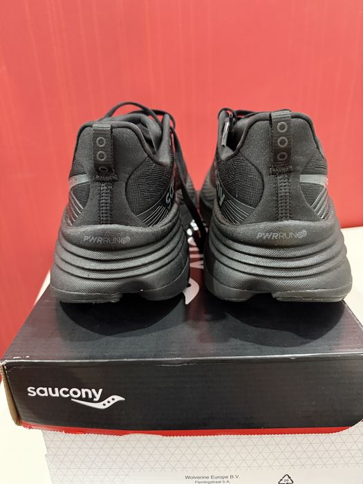 Adidasi Saucony Hurricane 24 Marimea 41 noi in Cutie