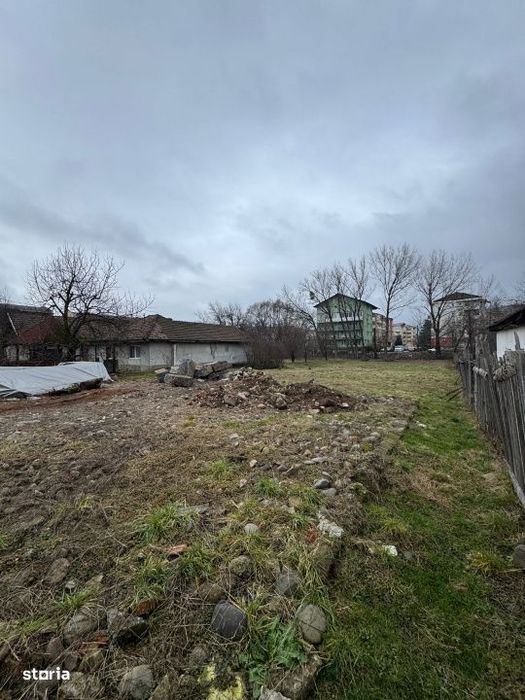 Teren 15 ari Paltinisului – zona de case, dublu front stradal