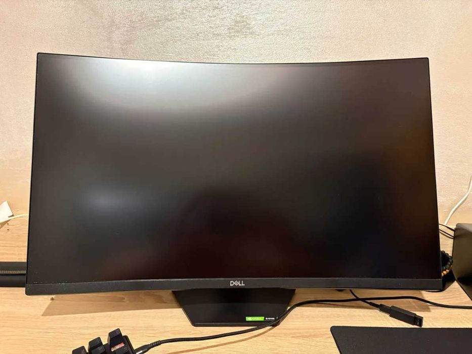 Monitor Gaming Dell S2721HGF 27 inch Curbat 144Hz 1ms