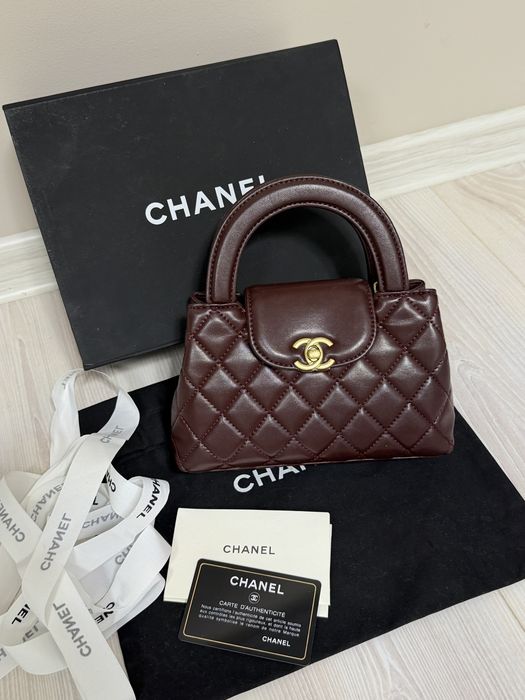 Chanel чанта цвят бургунди