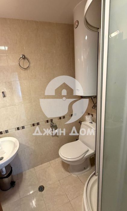 Просторен тристаен апартамент в к-с „Бей Вю Вилас“, с. Кошарица