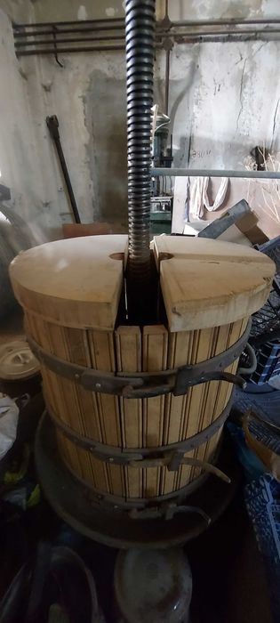 Teasc nou de vânzare