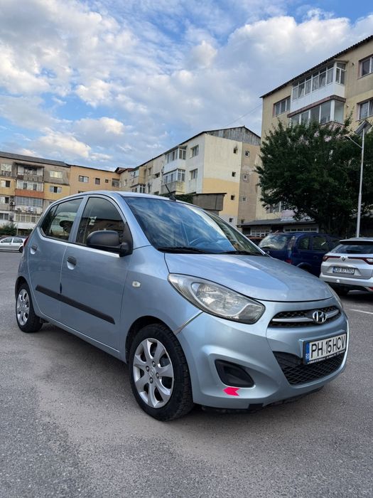 Vând Hyundai i10 2012
