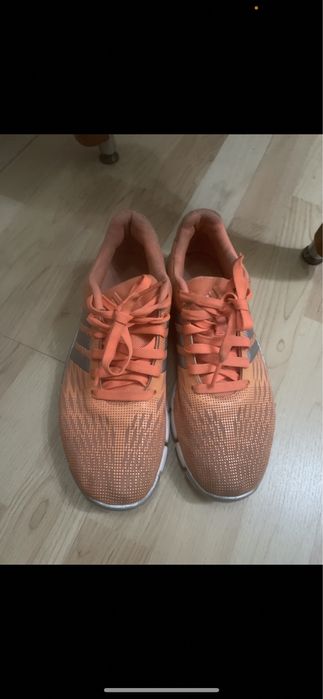 Кроссовки Adidas