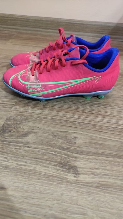 Nike футболни бутонки 34 номер