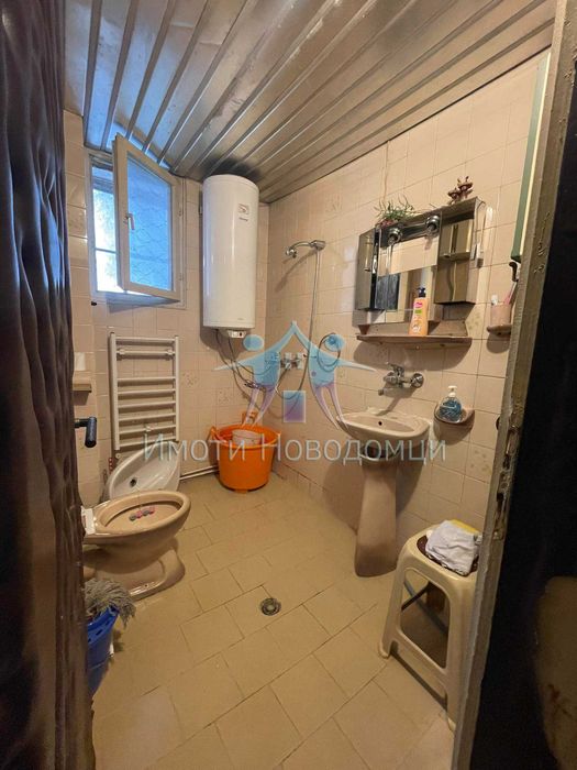 Продава се Двустаен апартамент в Шумен, Пазара - 70 кв.м за 1130 €/кв.м - Снимка #4