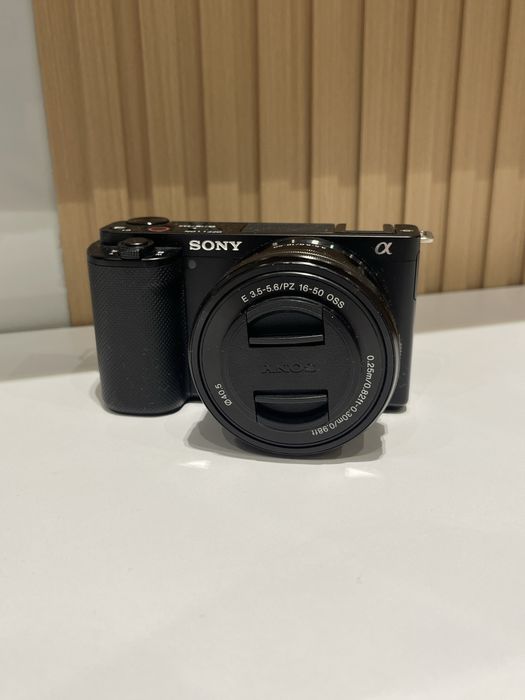 Камера Sony ZV-e 10 16-50 mm lens
