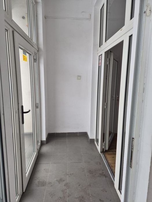 Inchiriez spatiu comercial 98mp2