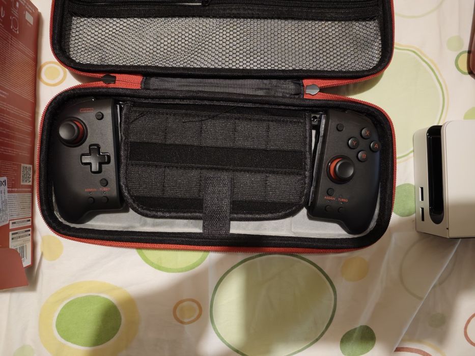 Продавам - Nintendo Switch Oled White