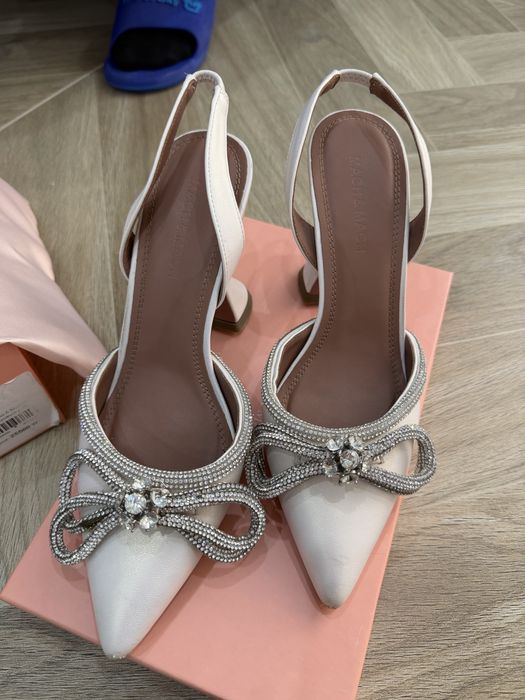 Вечерние туфли на каблуке