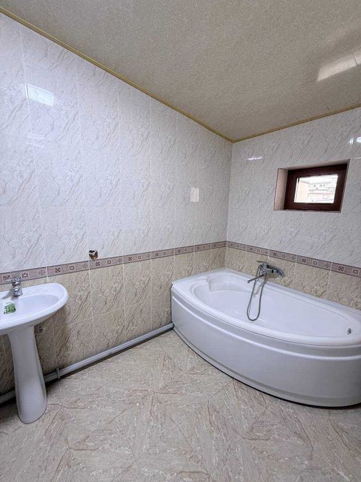 № 4037. Продается 2х-комнатная квартира Мансард.