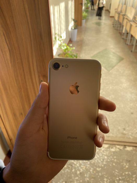Iphone 7  narx 650.000 kelishamiz