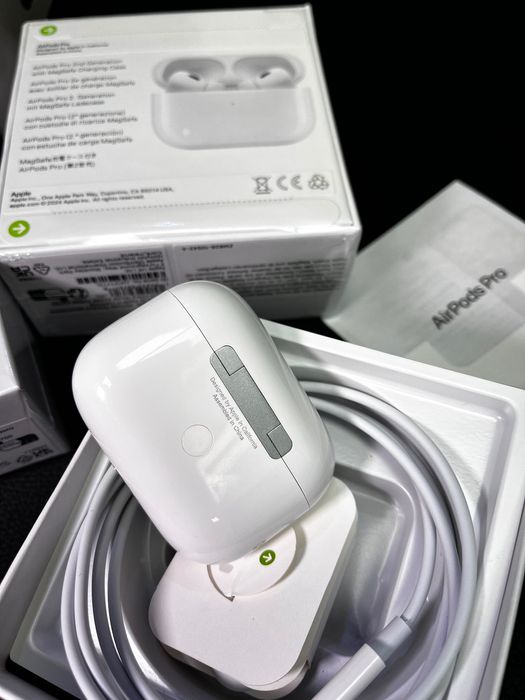  Apple AirPods Pro 2nd Gen -USB C последен модел Запечатани MQD83ZM