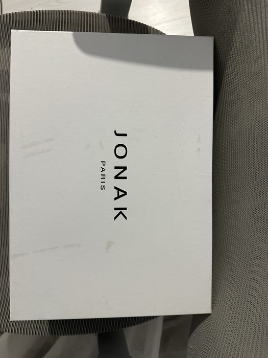 Saboti Jonak Paris