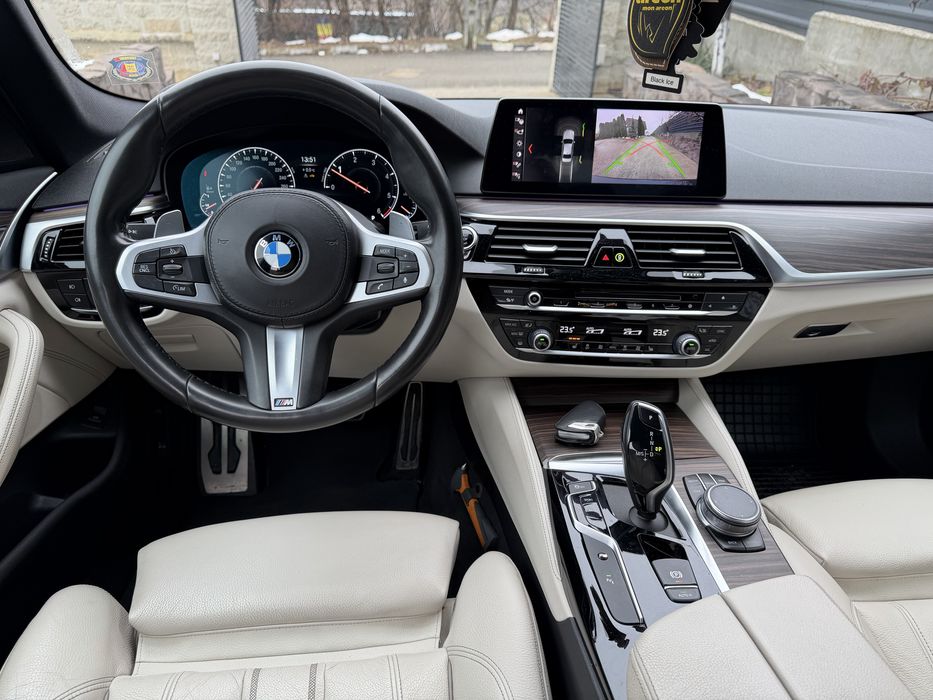 BMW Seria 5 520d xDrive | M Sport | Adaptive HUD | 2019 | 97.000 km