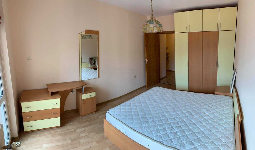 Дава се под наем Тристаен апартамент в Бургас, Братя Миладинови - 106 кв.м за 357 € - Снимка #1