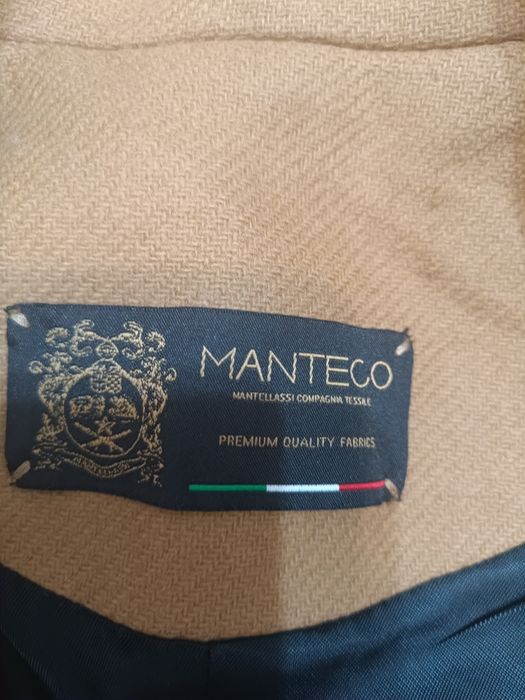 Вълнено палто Manteco