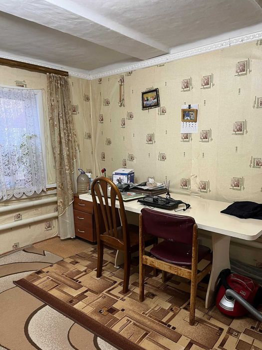 Продаётся дом в центре города, рядом с Парком Победы