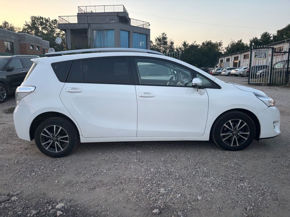 Toyota Verso   2.0 D4D 125 коня 2014