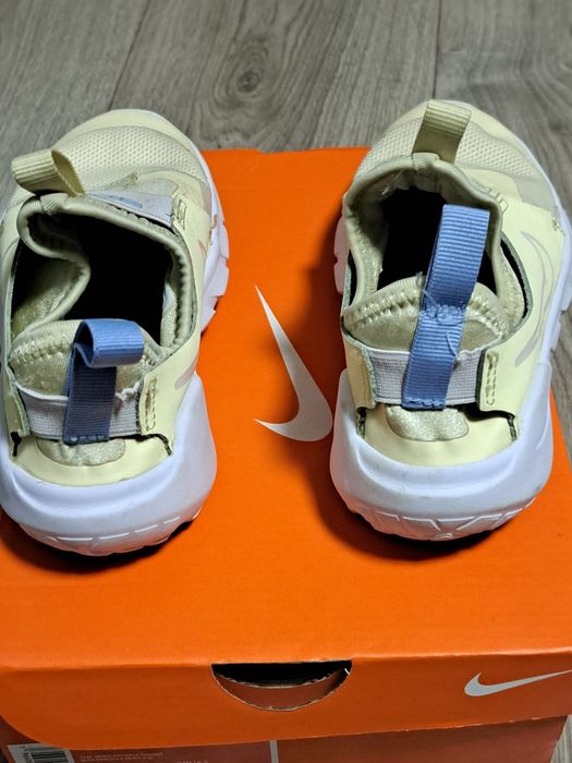 Vand adidasi nike copii 29.5