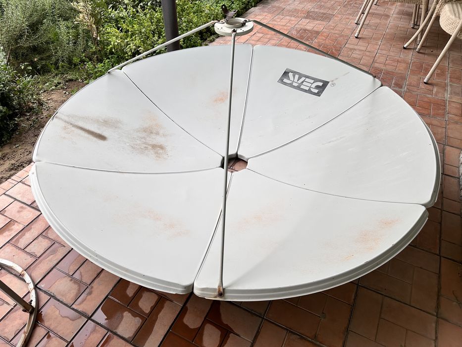 Параболлическая антенна с тюнером