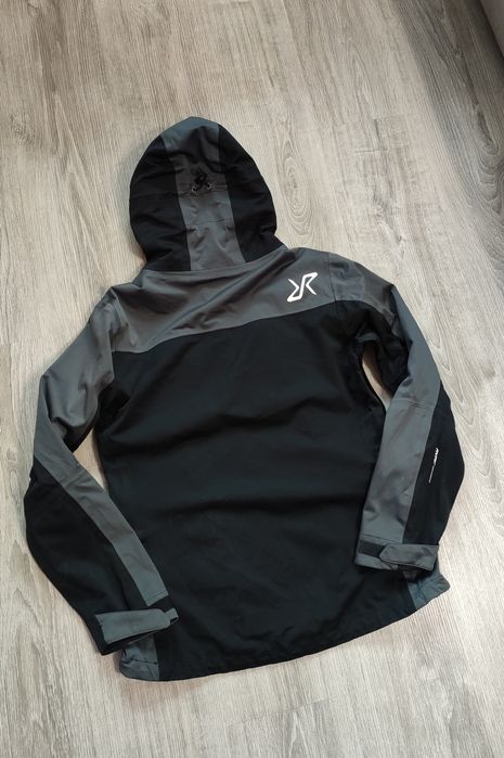 Дамско горнище Revolution Race M size