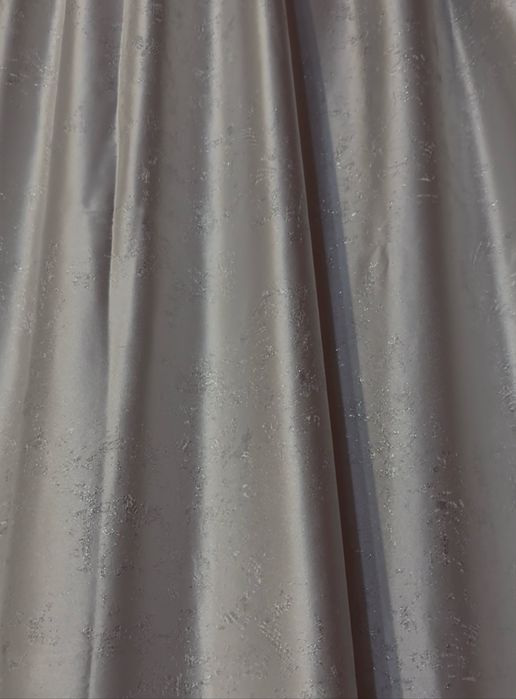 продам шторы новые