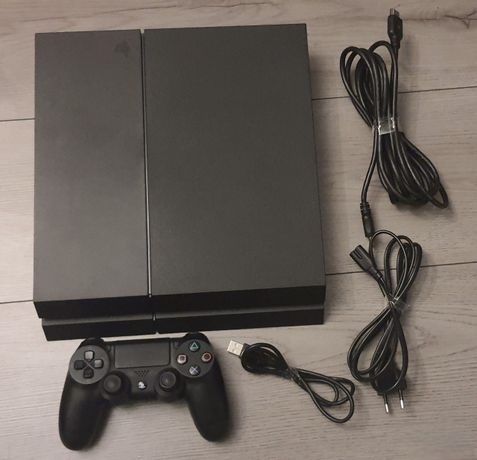 Playstation 4 прошитая 3 геймпада 1tb