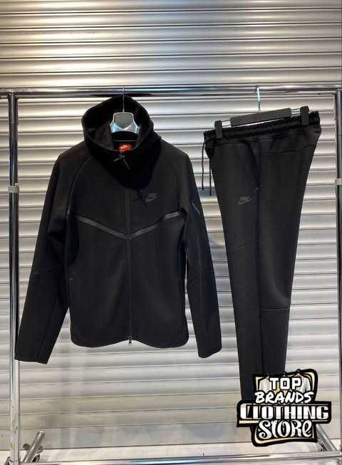 Nike Tech в различни цветове с опция за преглед и тест