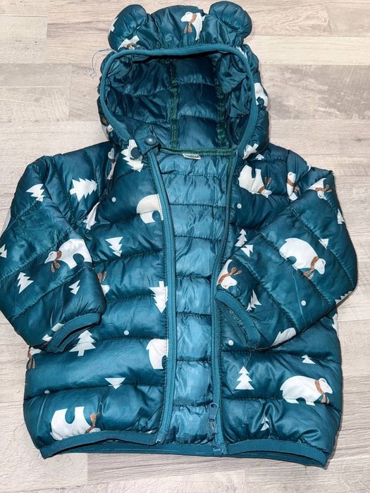 Детская тёплая куртка (зимняя) 
Состояние отличное, почти не носили