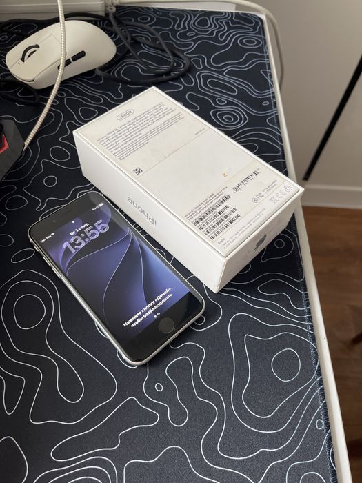 Продам iphone SE 2