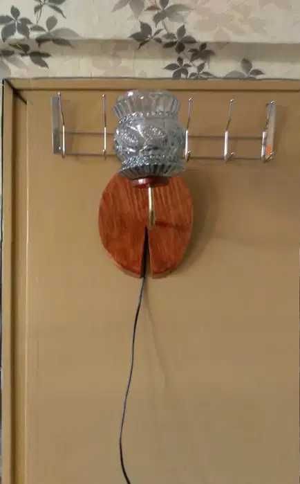 Стенна лампа -абажур