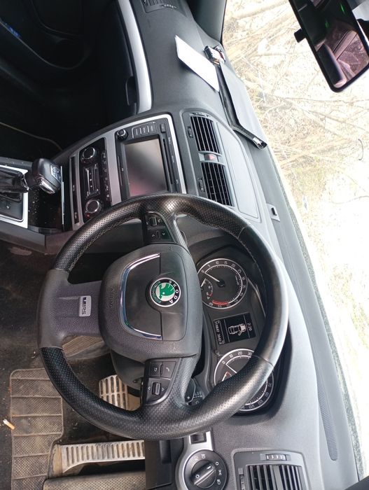 Шкода Октавия VRS 2.0тди дсг 2012 год