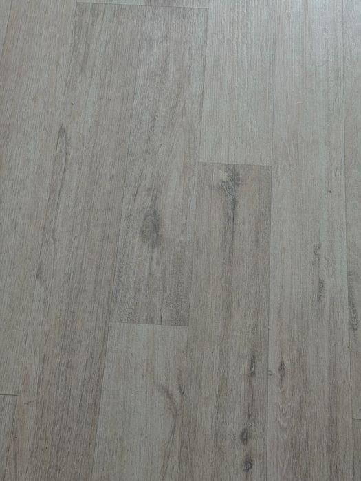 Aproximativ 35mp parchet laminat