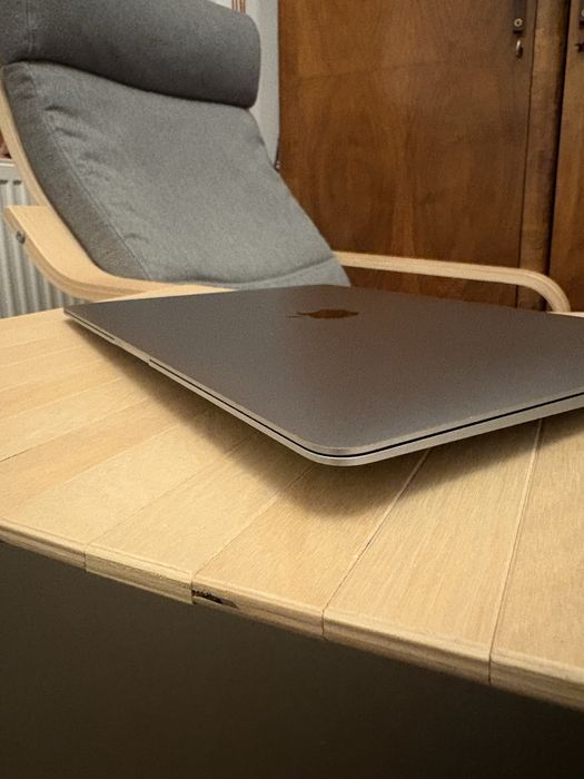 Apple MacBook Air M1 16GB 88% bat activat noiembrie 2023 - PRET MIC