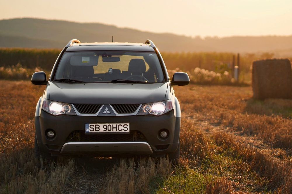 Mitsubishi Outlander 2.4 Benzina, 2009