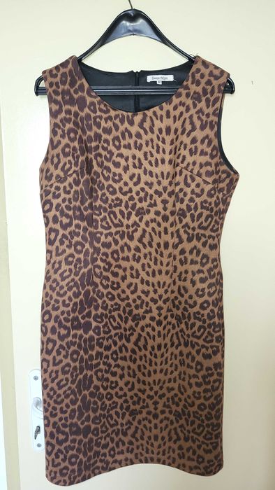 Стилна рокля размер Л-М, Асеновград