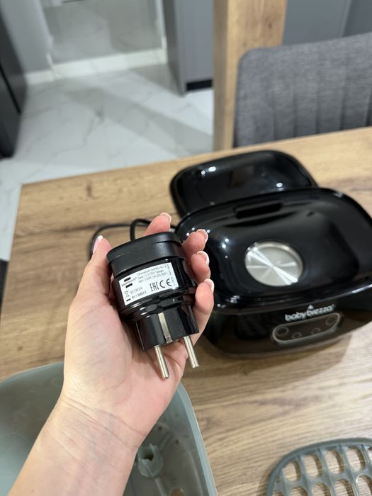 Стерилизатор Baby Brezza