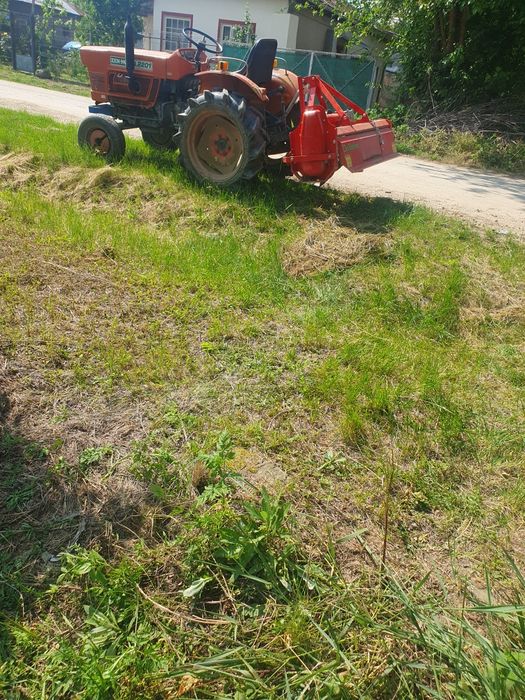 Vând Tractor Kubota