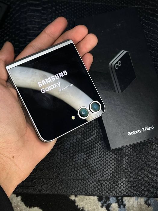 Samsung galaxy z flip 6 5G 12/256gb holati ideal