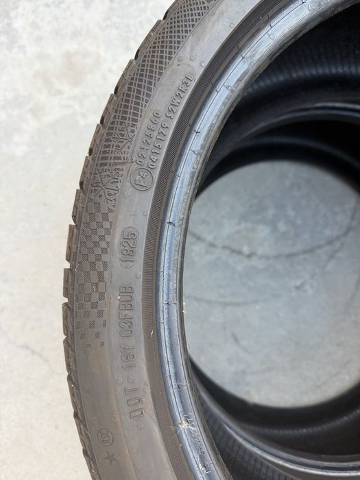 255 35 19 Continental Winter TS 860. DOT 1825