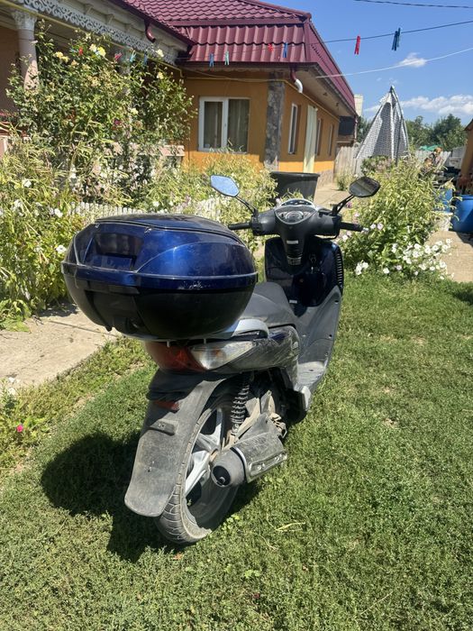 Vand scuter Honda SH 125 cc