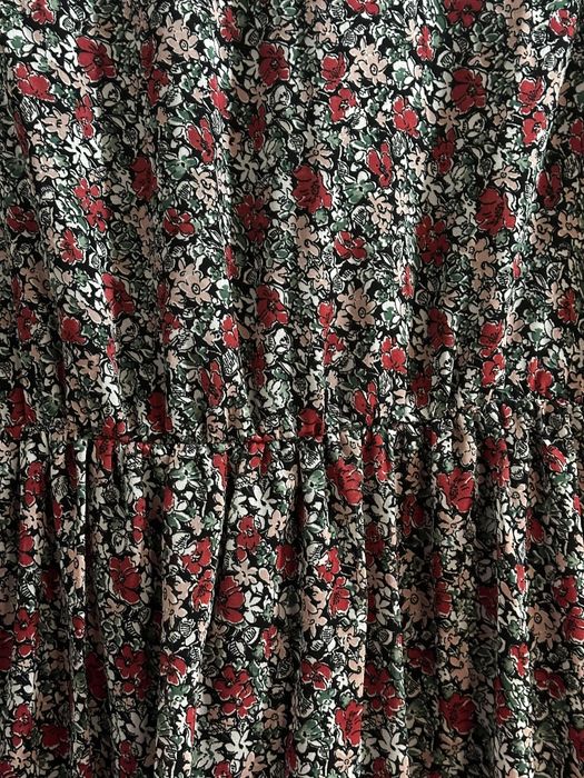 Красивое нарядное платье